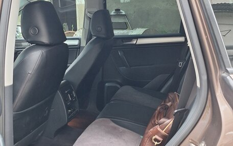Volkswagen Touareg III, 2012 год, 1 750 000 рублей, 8 фотография