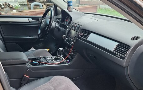 Volkswagen Touareg III, 2012 год, 1 750 000 рублей, 9 фотография