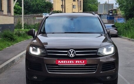 Volkswagen Touareg III, 2012 год, 1 750 000 рублей, 2 фотография