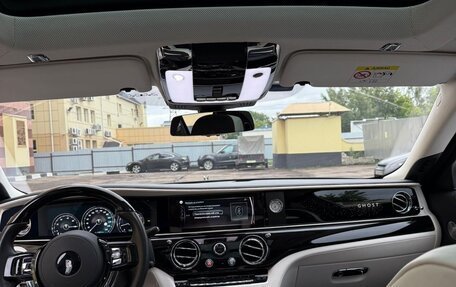 Rolls-Royce Ghost Series II рестайлинг, 2021 год, 35 000 000 рублей, 6 фотография