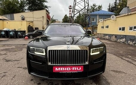 Rolls-Royce Ghost Series II рестайлинг, 2021 год, 35 000 000 рублей, 4 фотография