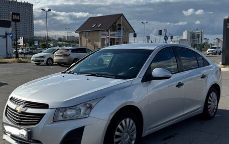 Chevrolet Cruze II, 2014 год, 980 000 рублей, 3 фотография