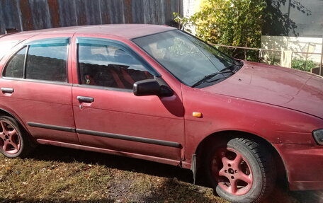 Nissan Almera, 1997 год, 150 000 рублей, 3 фотография