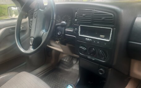 Volkswagen Passat B4, 1995 год, 290 000 рублей, 2 фотография