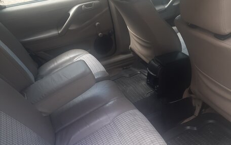 Volkswagen Passat B4, 1995 год, 290 000 рублей, 4 фотография
