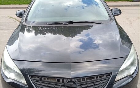 Opel Astra J, 2011 год, 650 000 рублей, 2 фотография
