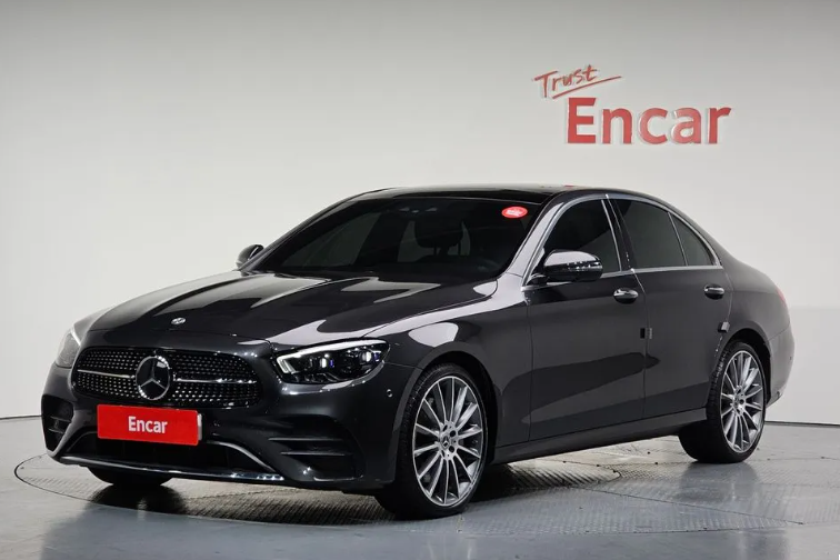 Mercedes-Benz E-Класс AMG W213, 2021 год, 5 715 000 рублей, 1 фотография