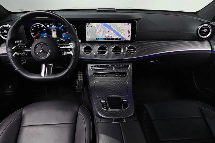 Mercedes-Benz E-Класс AMG W213, 2021 год, 5 715 000 рублей, 5 фотография