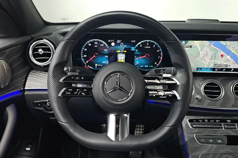 Mercedes-Benz E-Класс AMG W213, 2021 год, 5 715 000 рублей, 11 фотография