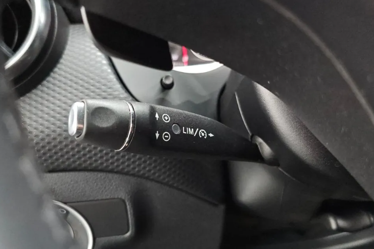 Mercedes-Benz A-Класс W176 рестайлинг, 2015 год, 2 320 000 рублей, 15 фотография