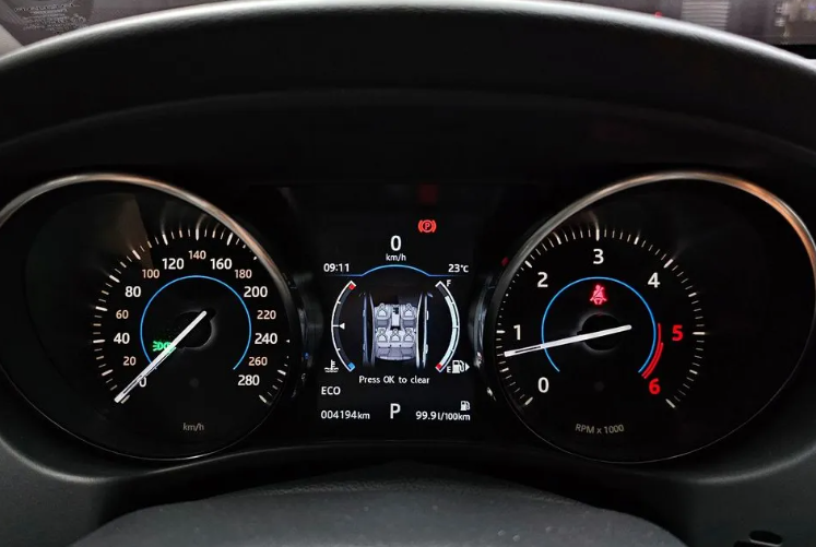 Jaguar XE I, 2016 год, 2 700 000 рублей, 6 фотография