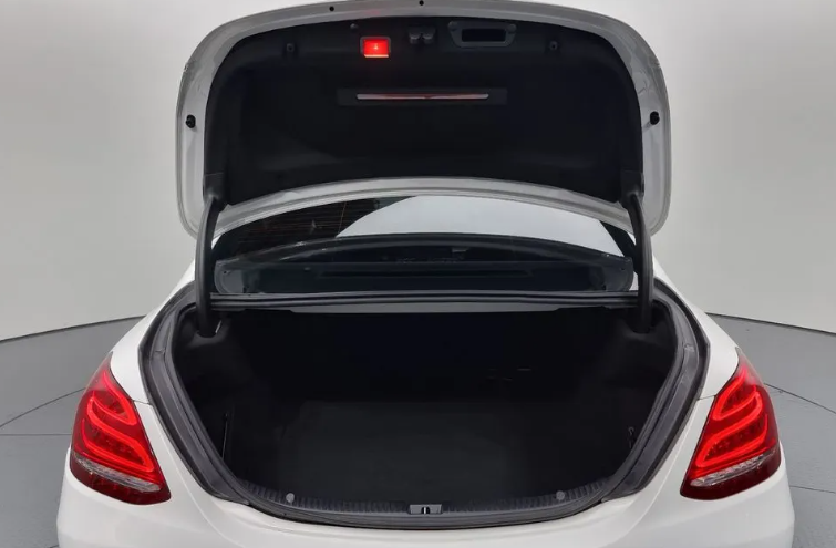 Mercedes-Benz C-Класс W205, 2016 год, 3 190 000 рублей, 18 фотография
