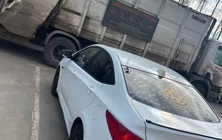 Hyundai Solaris II рестайлинг, 2014 год, 599 999 рублей, 1 фотография
