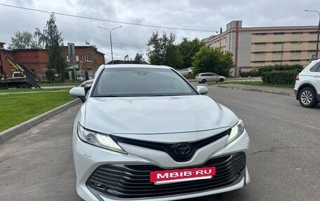 Toyota Camry, 2020 год, 3 250 000 рублей, 5 фотография