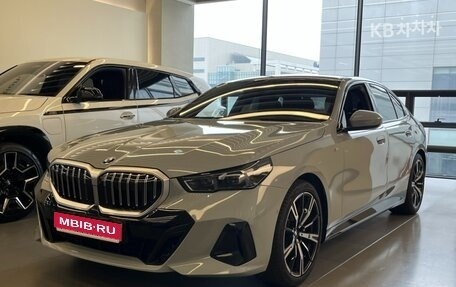 BMW 5 серия, 2024 год, 6 640 000 рублей, 1 фотография