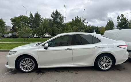 Toyota Camry, 2020 год, 3 250 000 рублей, 10 фотография