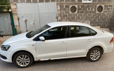 Volkswagen Polo VI (EU Market), 2013 год, 415 000 рублей, 3 фотография