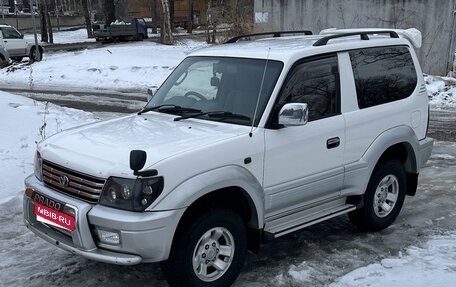 Toyota Land Cruiser Prado 90 рестайлинг, 2000 год, 1 550 000 рублей, 1 фотография