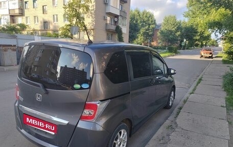 Honda Freed I, 2016 год, 1 650 000 рублей, 5 фотография