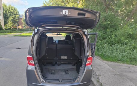 Honda Freed I, 2016 год, 1 650 000 рублей, 12 фотография