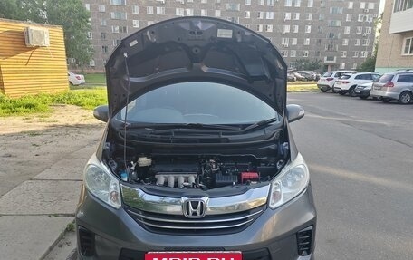 Honda Freed I, 2016 год, 1 650 000 рублей, 8 фотография