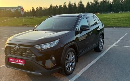Toyota RAV4, 2019 год, 3 500 000 рублей, 1 фотография