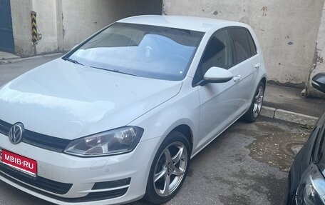 Volkswagen Golf VII, 2013 год, 1 050 000 рублей, 1 фотография