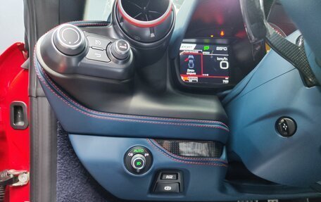 Ferrari F8, 2021 год, 27 500 000 рублей, 10 фотография