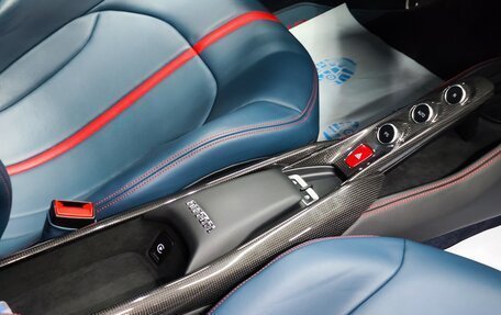 Ferrari F8, 2021 год, 27 500 000 рублей, 20 фотография