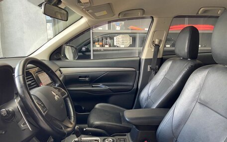 Mitsubishi Outlander III рестайлинг 3, 2012 год, 1 500 000 рублей, 8 фотография
