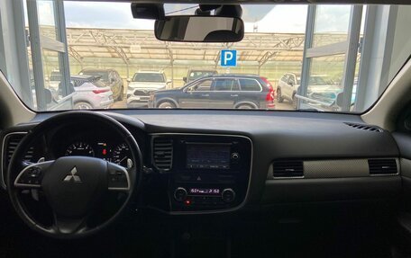 Mitsubishi Outlander III рестайлинг 3, 2012 год, 1 500 000 рублей, 11 фотография