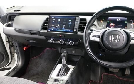Honda Fit, 2022 год, 850 000 рублей, 15 фотография