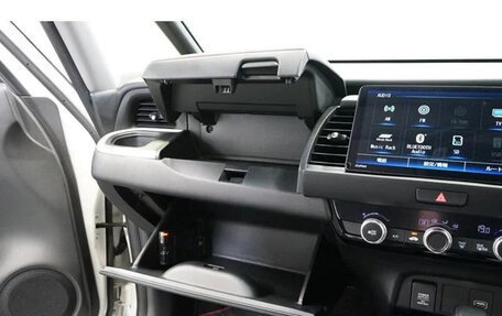 Honda Fit, 2022 год, 850 000 рублей, 20 фотография