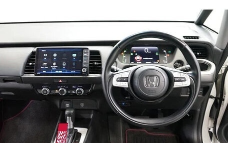 Honda Fit, 2022 год, 850 000 рублей, 13 фотография