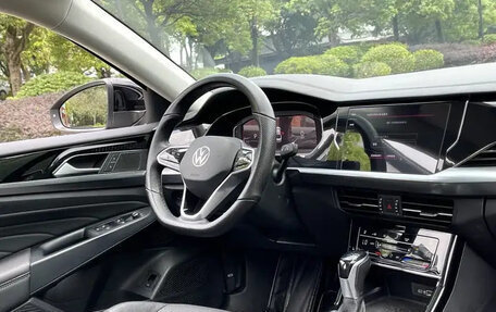 Volkswagen Passat B8 рестайлинг, 2022 год, 2 239 810 рублей, 15 фотография