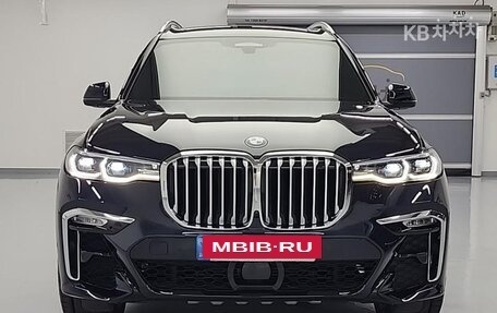 BMW X7, 2022 год, 8 252 010 рублей, 2 фотография