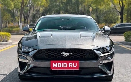 Ford Mustang VI рестайлинг, 2021 год, 2 450 690 рублей, 2 фотография