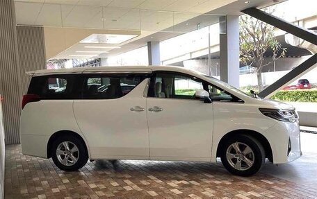 Toyota Alphard III, 2022 год, 4 435 000 рублей, 4 фотография