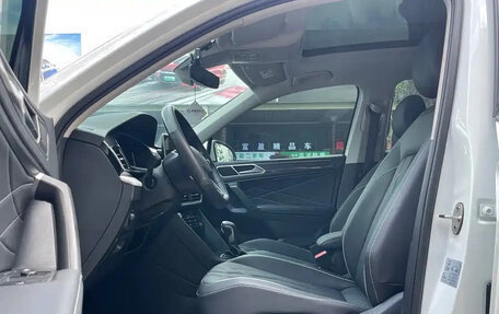 Volkswagen Tiguan II, 2022 год, 2 455 855 рублей, 8 фотография