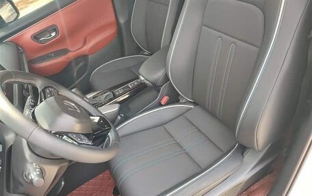 Honda HR-V, 2023 год, 2 260 000 рублей, 19 фотография
