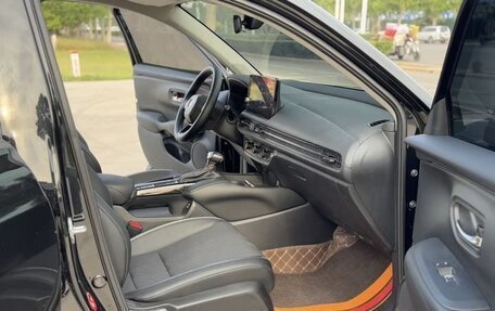 Honda HR-V, 2023 год, 2 300 000 рублей, 10 фотография