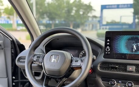 Honda HR-V, 2023 год, 2 300 000 рублей, 13 фотография