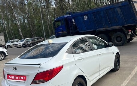Hyundai Solaris II рестайлинг, 2014 год, 599 999 рублей, 4 фотография