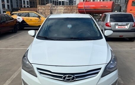 Hyundai Solaris II рестайлинг, 2014 год, 599 999 рублей, 2 фотография