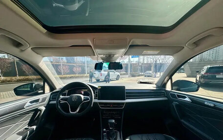 Volkswagen Tiguan II, 2022 год, 2 100 855 рублей, 7 фотография