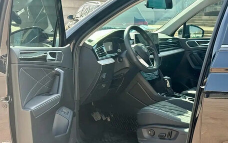 Volkswagen Tiguan II, 2022 год, 2 100 855 рублей, 9 фотография