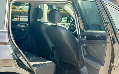 Volkswagen Tiguan II, 2022 год, 2 100 855 рублей, 10 фотография