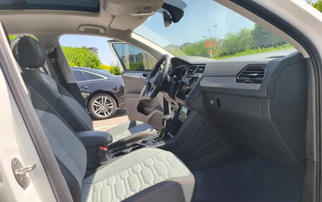 Volkswagen Tiguan II, 2022 год, 2 550 855 рублей, 7 фотография