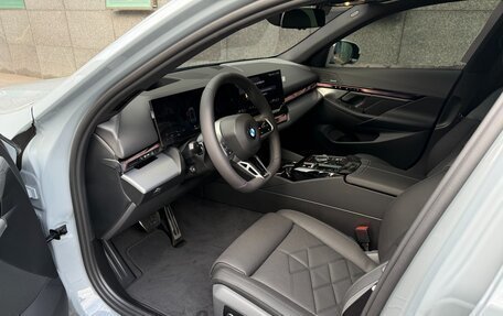 BMW 5 серия, 2025 год, 7 690 000 рублей, 6 фотография