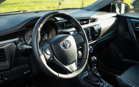 Toyota Corolla, 2013 год, 1 100 000 рублей, 13 фотография